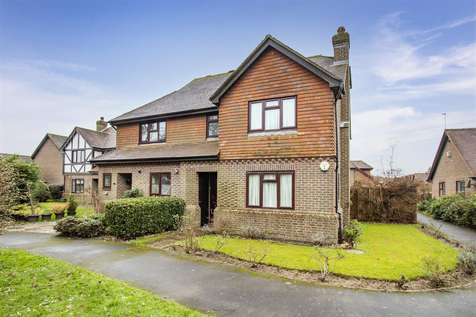 Court Meadow, Rotherfield — Banfield